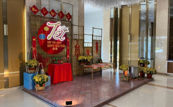 Sản xuất lắp đặt Booth Tết